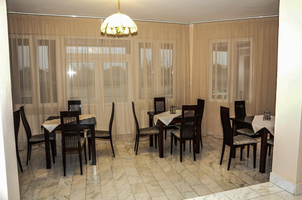 Pensiunea Sangria Arad Exterior photo